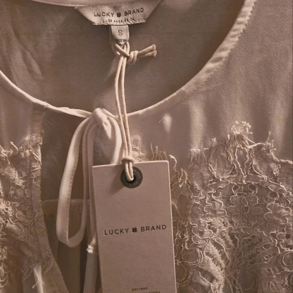 Lucky Brand White Peasant Keyhole Lace Accent Oversized Womens Top Blouse Size S - Picture 5 of 7